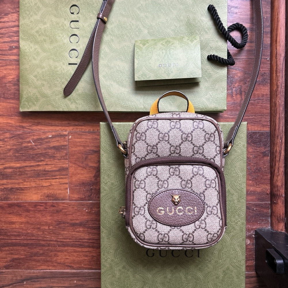 Gucci GG Supreme Monogram Mini Neo Vintage Bag